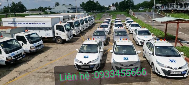 Học lái xe oto bằng B1